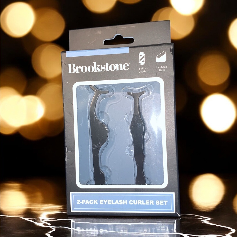 Brookstone 2-Pack Eyelash Curler Set in Black